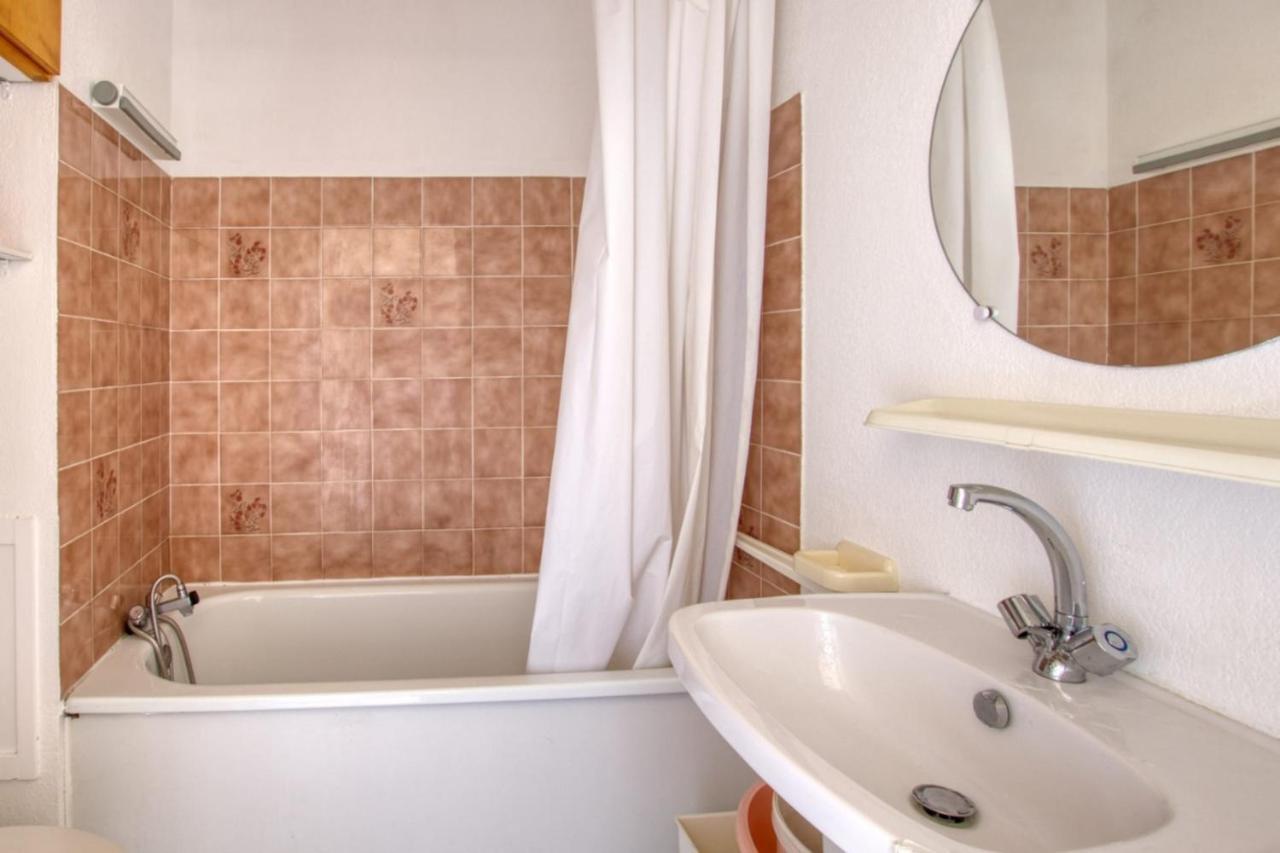 Charming Apartment In Residence With Swimming Pool サナリー・シュル・メール エクステリア 写真